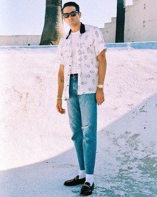 С чем носить белые носки мужчине лето