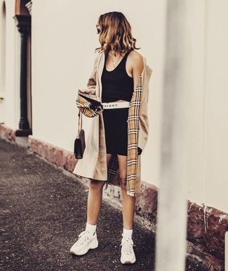 С чем носить белые носки женщине