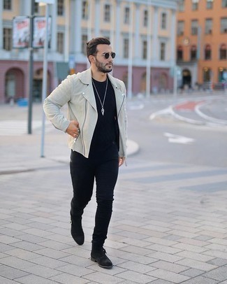 С чем носить белую замшевую косуху мужчине