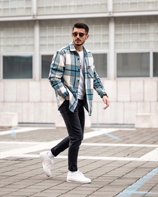 Какие джинсы носить с белым свитшотем мужчине