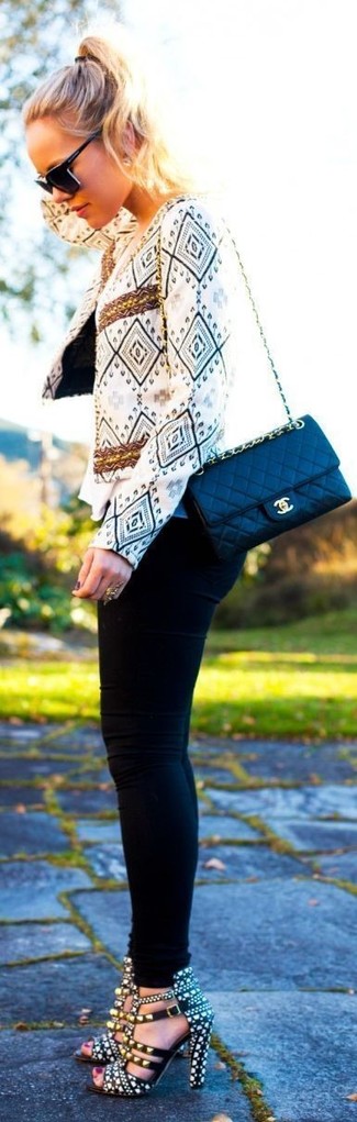 Какие косухи носить с белой майкой женщине