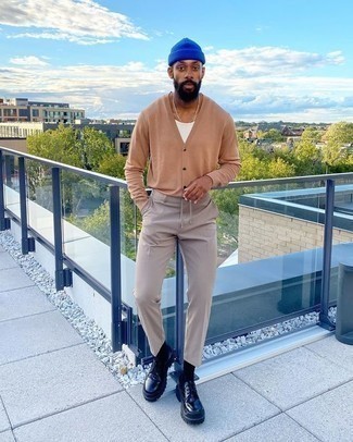 Какие туфли дерби носить с белой майкой