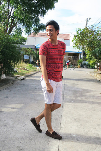 С чем носить белые шорты в вертикальную полоску мужчине