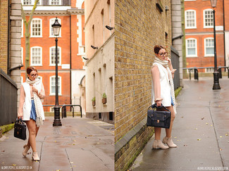 Какие ботильоны носить с белой безрукавкой