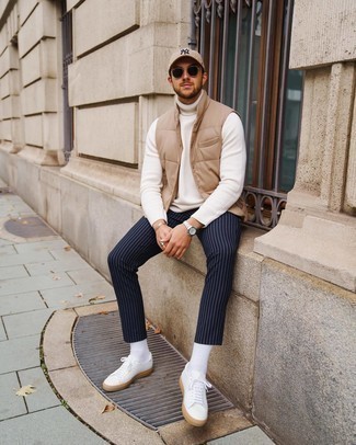 С чем носить белую шерстяную водолазку мужчине