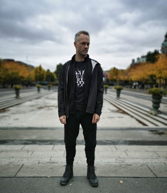 Как носить ветровку с спортивным костюмом мужчине