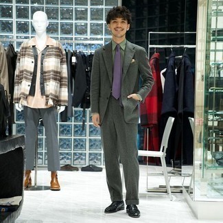 С чем носить шерстяной костюм