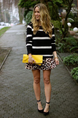 С чем носить желтую сумку женщине