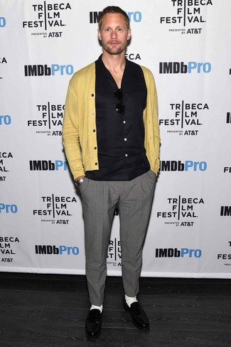 С чем носить желтый кардиган мужчине