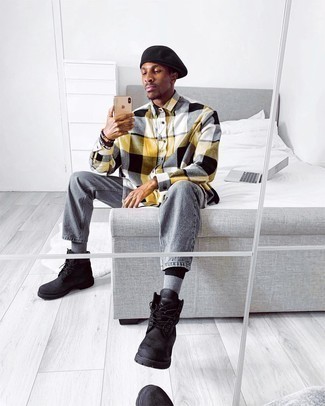 С чем носить желтую рубашку с длинным рукавом в клетку мужчине