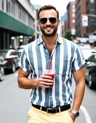 С чем носить желтые брюки чинос