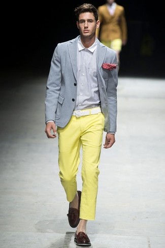 Какие лоферы носить с желтыми брюками чинос