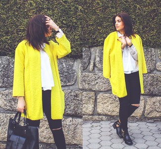 С чем носить желтое пальто женщине