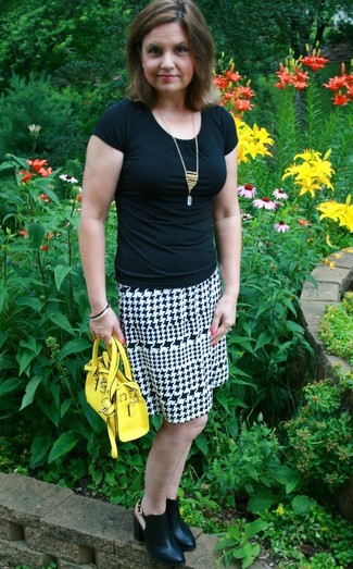 С чем носить желтую сумку через плечо