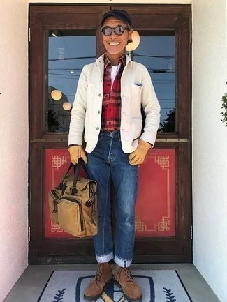 С чем носить желтые кожаные перчатки мужчине