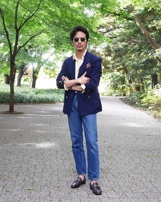 Какие пиджаки носить с желтой рубашкой с длинным рукавом мужчине