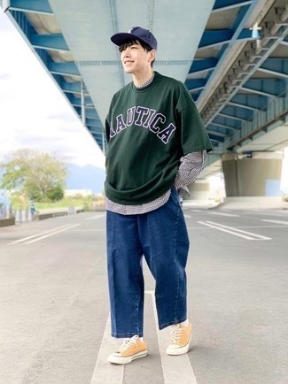 Какие джинсы носить с желтыми низкими кедами мужчине