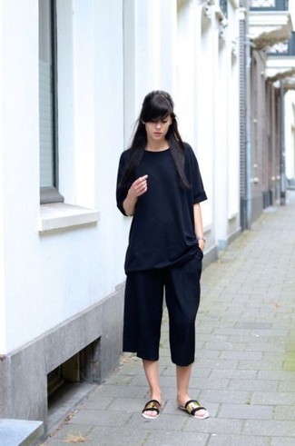 С чем носить желтые босоножек женщине