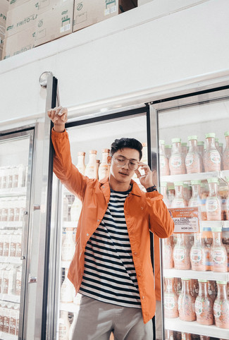 С чем носить желтую куртку-рубашку мужчине