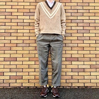 С чем носить желтые носки мужчине