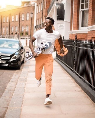 С чем носить желтый костюм