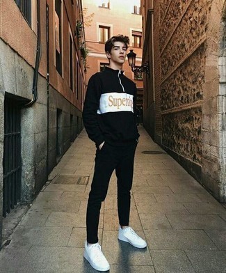 С чем носить свитер с воротником на молнии мужчине