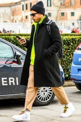 Как носить свитер на молнии с длинным пальто