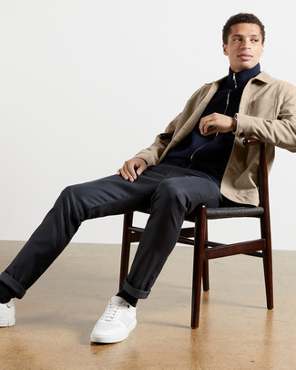 Как носить свитер на молнии с курткой-рубашкой мужчине