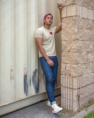 Мужская бежевая футболка с круглым вырезом с вышивкой от AMI Alexandre Mattiussi