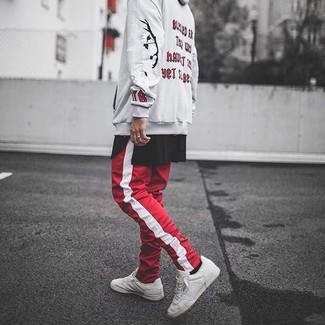 Мужские красные спортивные штаны в вертикальную полоску от Gucci