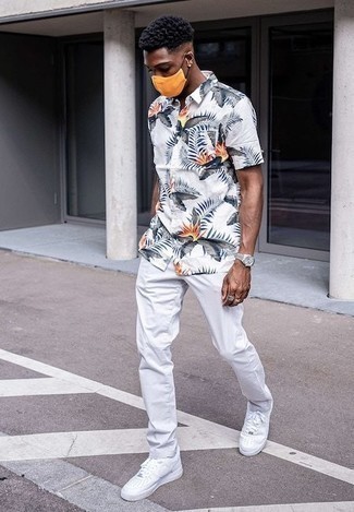 Мужская белая рубашка с коротким рукавом с цветочным принтом от Armani Exchange