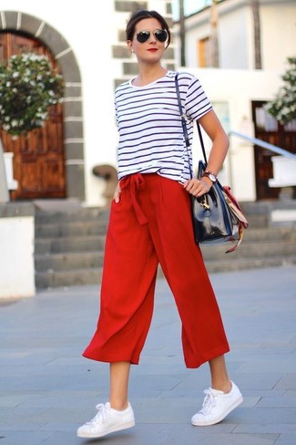 Красные брюки-кюлоты от Victoria Beckham