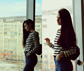 Женский бело-черный свитер с круглым вырезом в горизонтальную полоску от Uma Raquel Davidowicz