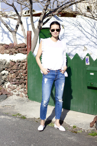 Женские белые кожаные лоферы от Destra