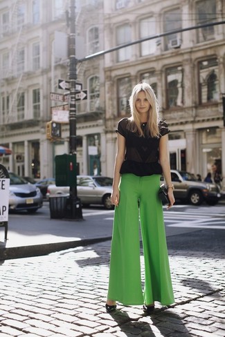 Зеленые широкие брюки от Rosie Assoulin