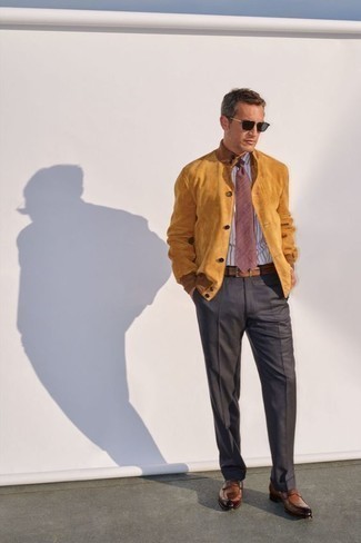 Какие классические рубашки носить с темно-серыми классическими брюками за 40 лет мужчине осень в деловом стиле: Классическая рубашка в паре с темно-серыми классическими брюками — отличный пример строгого делового стиля. Поклонники незаезженных вариантов могут закончить лук коричневыми кожаными лоферами. Возьми на заметку этот образ, если хочешь осенью выглядеть стильно и нескучно.