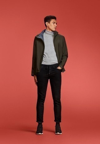 Какие джинсы носить с темно-серой водолазкой подросткам мужчине: Темно-серая водолазка и джинсы великолепно вписываются в гардероб самых взыскательных парней. Поклонники незаезженных вариантов могут завершить образ черно-белыми кроссовками.