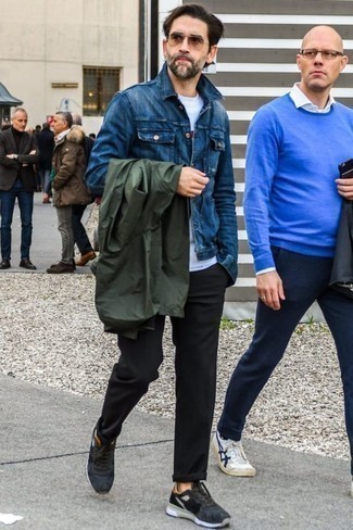 Как носить кроссовки с джинсовой курткой за 40 лет мужчине осень: В джинсовой куртке и черных брюках чинос ты несомненно будешь воплощением мужского стиля. Если подобный ансамбль кажется слишком смелым, сбалансируй его кроссовками. Вне всякого сомнения, такой образ будет смотреться отлично в межсезонье, когда погода начнет портиться.