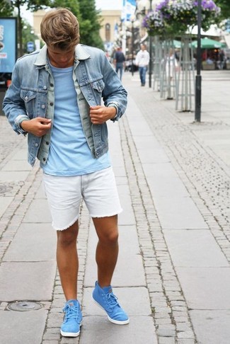 С чем носить белые джинсовые шорты мужчине лето: Голубая джинсовая куртка и белые джинсовые шорты — необходимые предметы в гардеробе парней с чувством стиля. Этот лук выигрышно дополнят бирюзовые высокие кеды. Переносить нестерпимую летнюю жару в такой одежде намного проще.