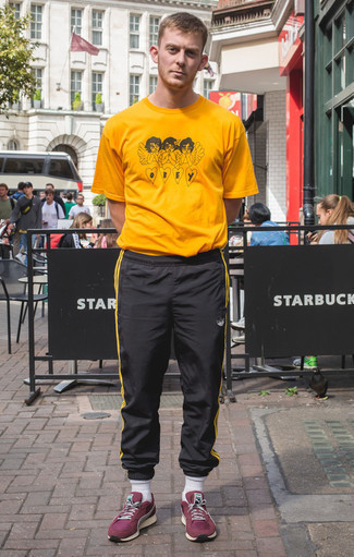 Мужская горчичная футболка с круглым вырезом с принтом от Off-White