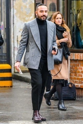 Какие ботинки челси носить с темно-серым пиджаком мужчине: Темно-серый пиджак в паре с черными классическими брюками поможет составить модный и привлекательный лук. Любишь смелые сочетания? Тогда заверши свой образ ботинками челси.