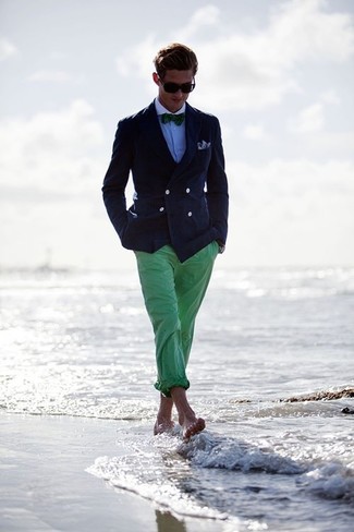 Зеленые брюки чинос от Alfred Muller