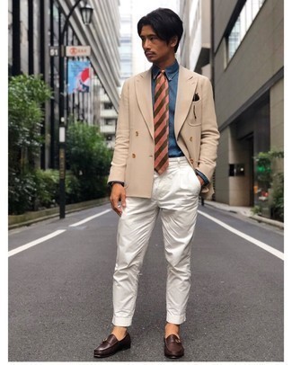 Какие монки носить с светло-коричневым пиджаком: Светло-коричневый пиджак и белые классические брюки — must have вещи в классическом мужском гардеробе. Вместе с этим образом выигрышно выглядят монки.