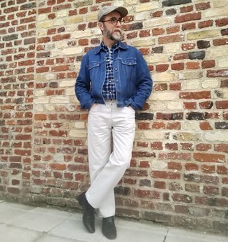 Как носить джинсовую куртку с лоферами за 50 лет мужчине в теплую погоду: Современным парням, которые хотят быть в курсе последних тенденций, рекомендуем взять на заметку это сочетание джинсовой куртки и белых джинсов. Лоферы добавят образу стильной строгости.