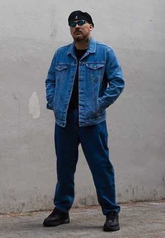 Какие кроссовки носить с синими джинсами мужчине лето: Синяя джинсовая куртка и синие джинсы гармонично впишутся в мужской лук в повседневном стиле. Не прочь поэкспериментировать? Тогда дополни лук кроссовками. В такой одежде тебе будет очень удобно, когда за окном больше 25 градусов тепла.
