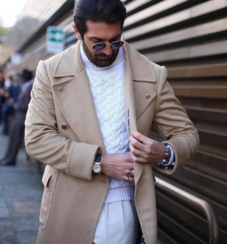 С чем носить темно-серый браслет из бисера в 30 лет мужчине в холод в деловом стиле: Если в одежде ты делаешь ставку на удобство и практичность, бежевое длинное пальто и темно-серый браслет из бисера — замечательный вариант для модного мужского ансамбля на каждый день.