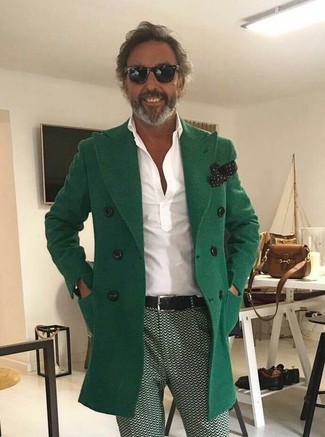 Зеленое длинное пальто от Gucci