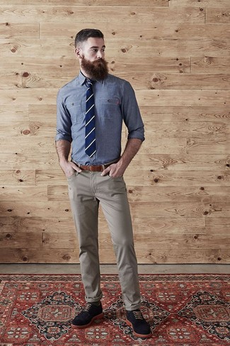 Мужской темно-сине-белый галстук в вертикальную полоску от Thom Browne