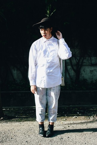 Белые брюки чинос с цветочным принтом от Reclaimed Vintage