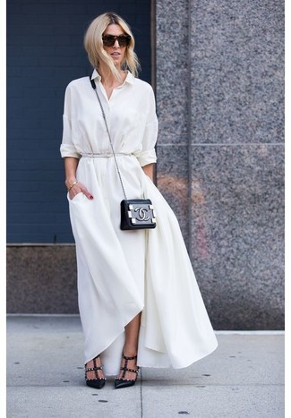 Какие туфли носить с белой длинной юбкой в 30 лет: Белая классическая рубашка и белая длинная юбка — неотъемлемые вещи в арсенале женщин с чувством стиля. В паре с этим образом наиболее удачно смотрятся туфли.